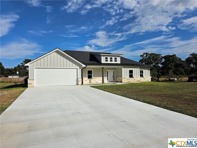 221 Enchanted Oaks, Inez, TX 77968
