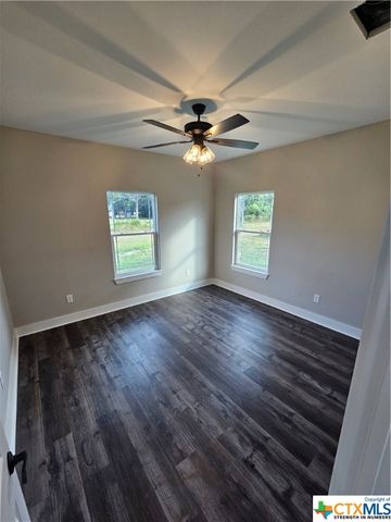 221 Enchanted Oaks, Inez, TX 77968