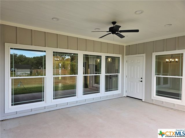 221 Enchanted Oaks, Inez, TX 77968