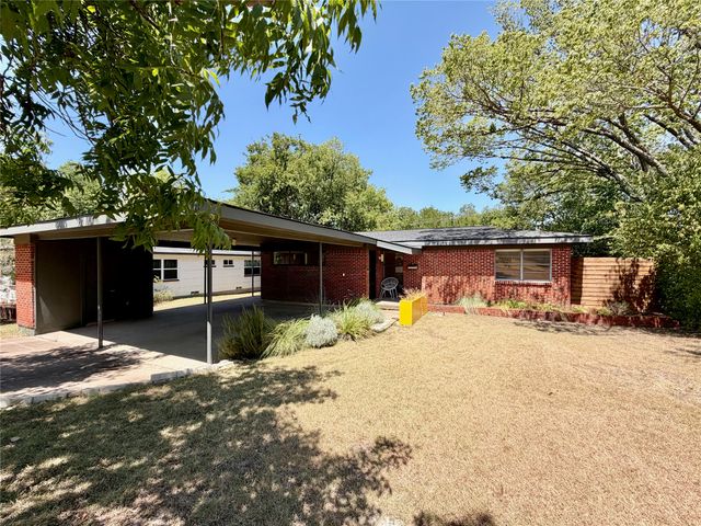2223 Forest Oaks Drive, Dallas, TX 75228