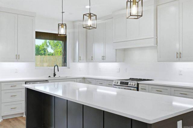 4850 Coronell Way, Bryant, AR 72002