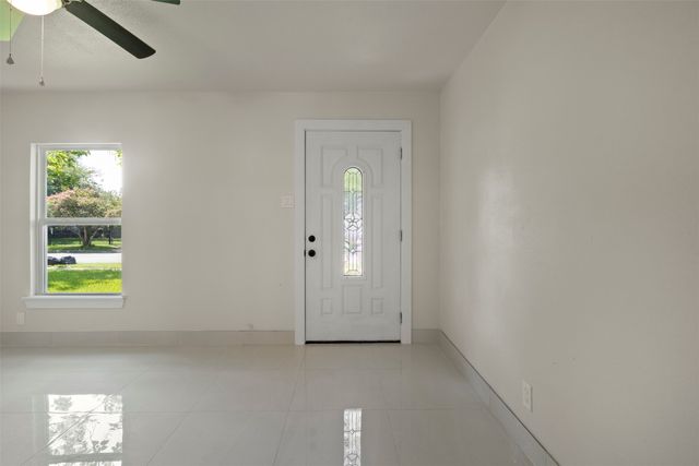 8117 Marvel Drive, Dallas, TX 75217