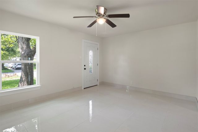 8117 Marvel Drive, Dallas, TX 75217