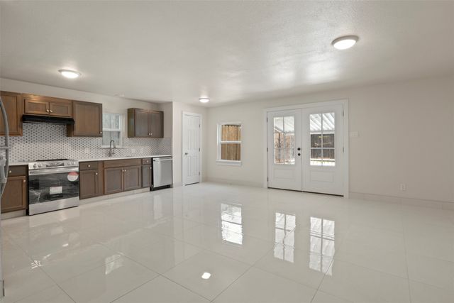 8117 Marvel Drive, Dallas, TX 75217