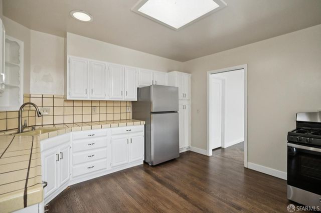 1620 Cayuga Avenue, San Francisco, CA 94112