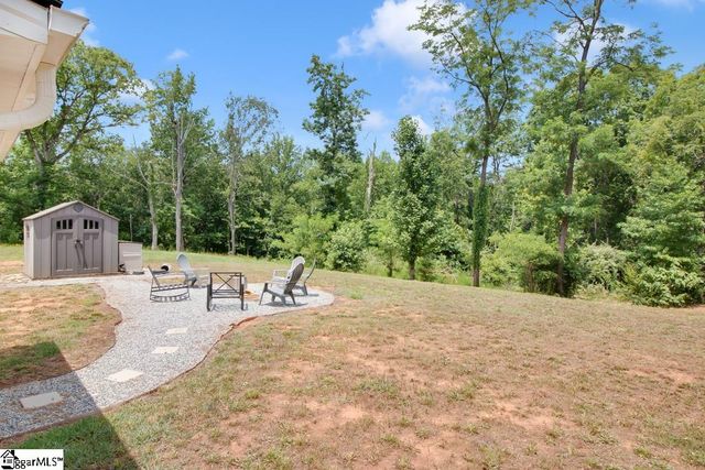 790 N Trade Ave Extension, Landrum, SC 29356