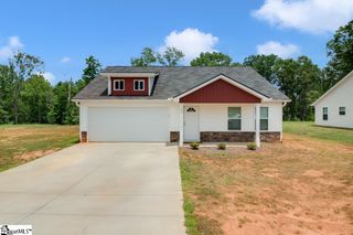 790 N Trade Ave Extension, Landrum, SC 29356