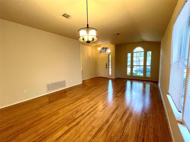 4213 Walling Forge DR, Austin, TX 78727