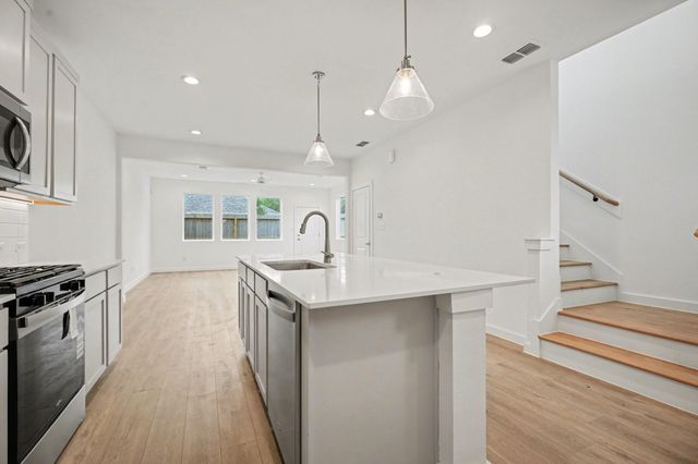 3032 Bremond Street, Houston, TX 77004