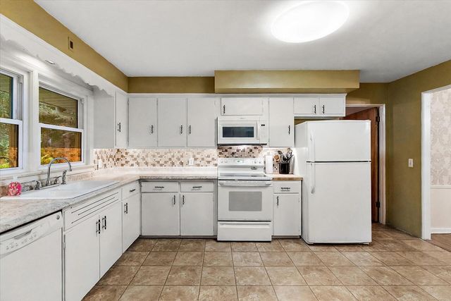 4309 Sunnybrook Drive, Kalamazoo City, MI 49008