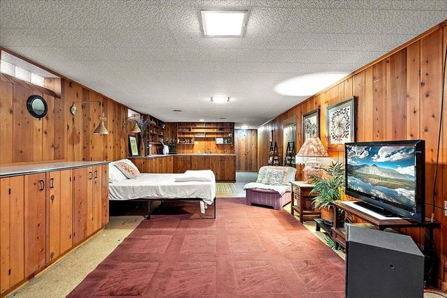 4309 Sunnybrook Drive, Kalamazoo City, MI 49008