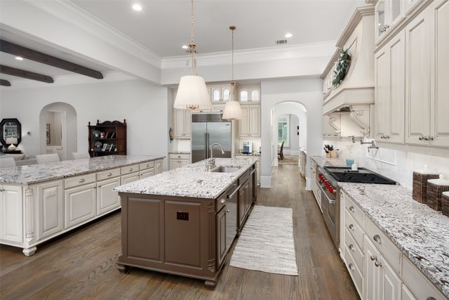 4674 College Park Drive, Dallas, TX 75229