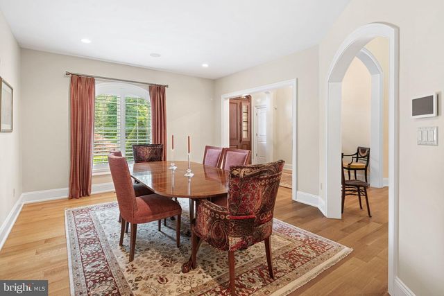 1990 WOODSIDE RD, Yardley, PA 19067