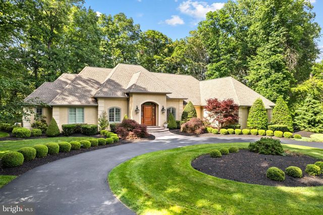 1990 WOODSIDE RD, Yardley, PA 19067