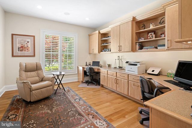 1990 WOODSIDE RD, Yardley, PA 19067
