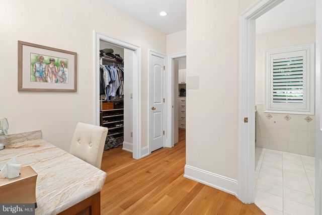 1990 WOODSIDE RD, Yardley, PA 19067