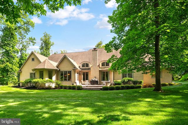 1990 WOODSIDE RD, Yardley, PA 19067