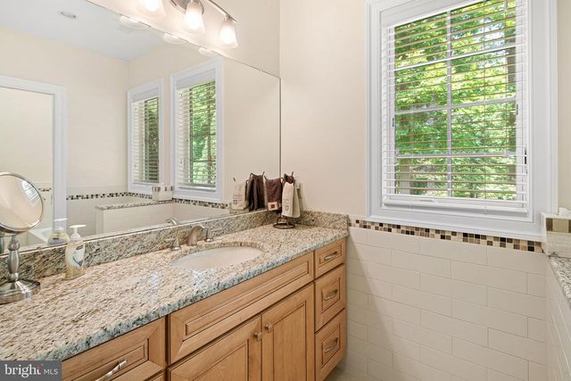 1990 WOODSIDE RD, Yardley, PA 19067