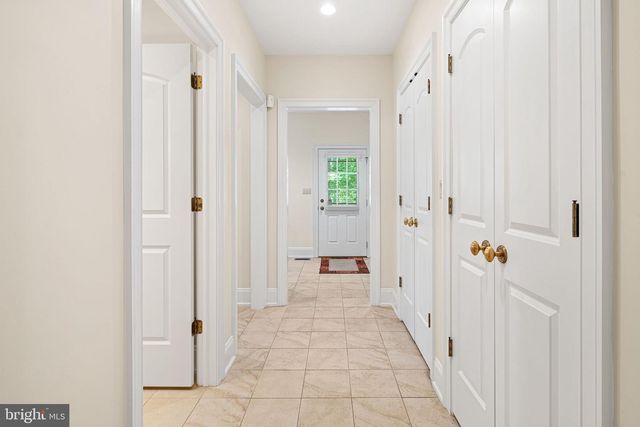 1990 WOODSIDE RD, Yardley, PA 19067