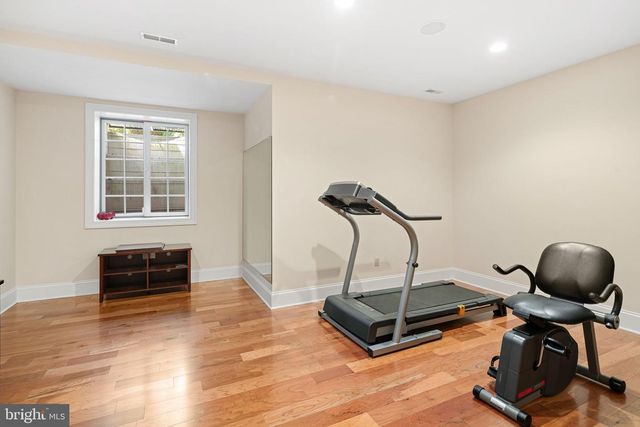 1990 WOODSIDE RD, Yardley, PA 19067