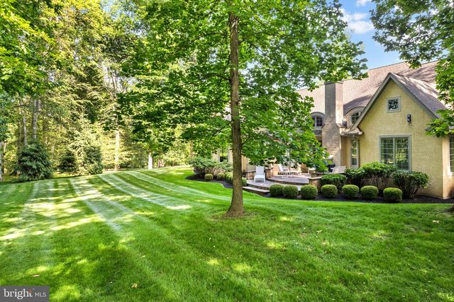 1990 WOODSIDE RD, Yardley, PA 19067
