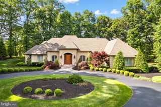 1990 WOODSIDE RD, Yardley, PA 19067