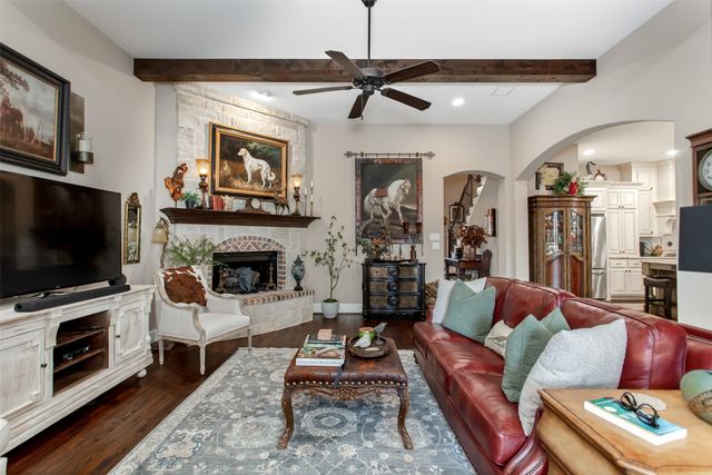 907 Clear Water Drive, Allen, TX 75013