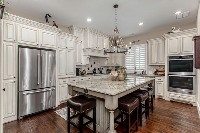 907 Clear Water Drive, Allen, TX 75013