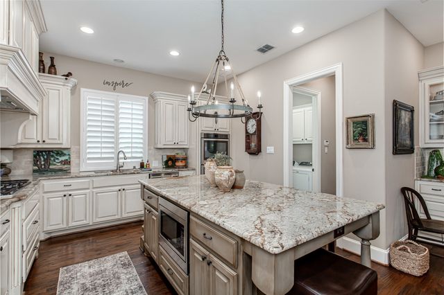 907 Clear Water Drive, Allen, TX 75013