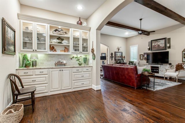 907 Clear Water Drive, Allen, TX 75013