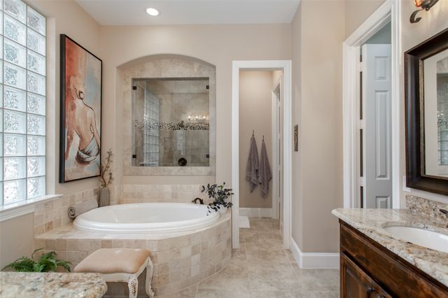 907 Clear Water Drive, Allen, TX 75013