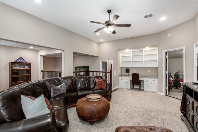 907 Clear Water Drive, Allen, TX 75013