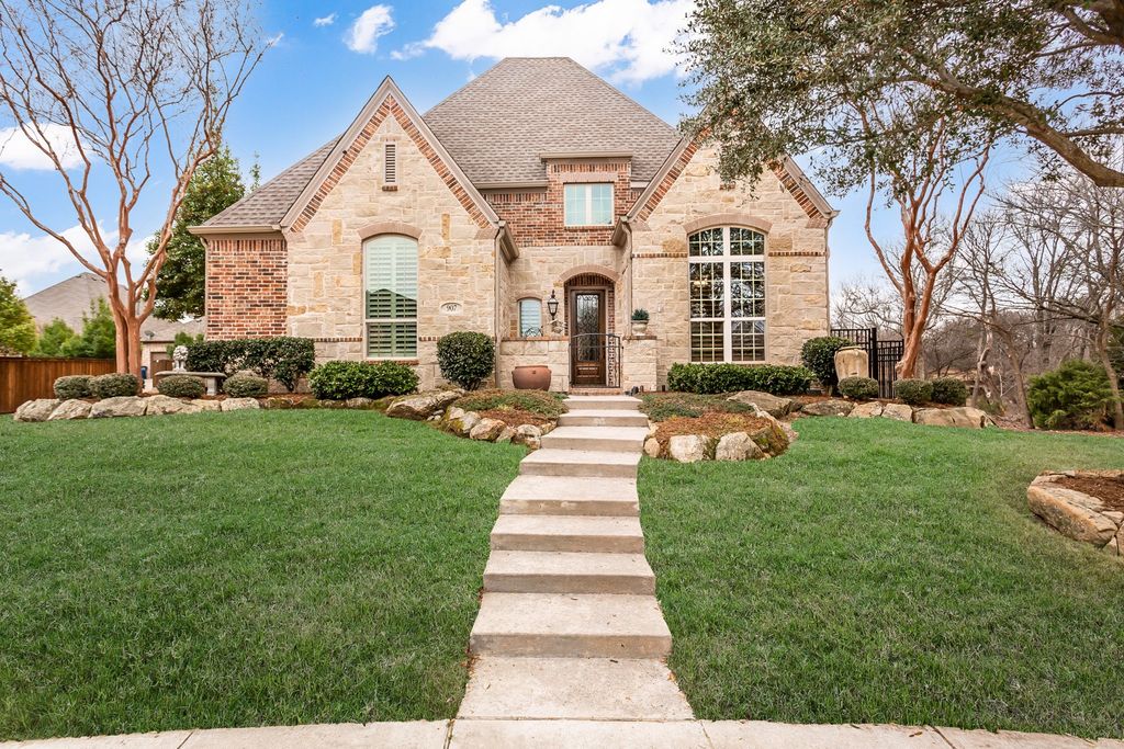 907 Clear Water Drive, Allen, TX 75013