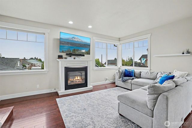 4919 N Winnifred Street, Ruston, WA 98407