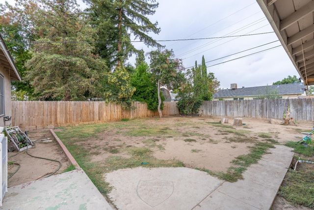 3343 E Weldon Ave, Fresno, CA 93703