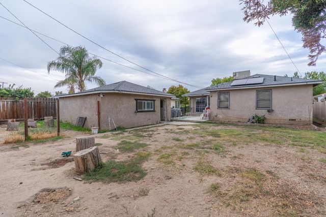 3343 E Weldon Ave, Fresno, CA 93703