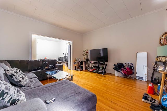 3651 S Wood Street, Chicago, IL 60609