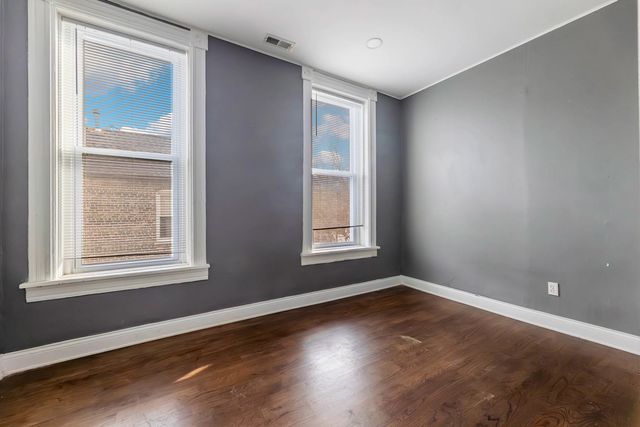 3651 S Wood Street, Chicago, IL 60609