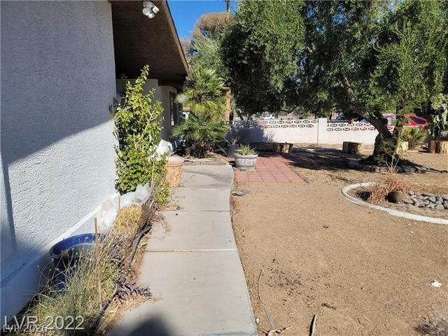 1413 Bryn Mawr Avenue, Las Vegas, NV 89102