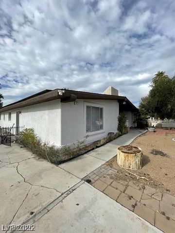 1413 Bryn Mawr Avenue, Las Vegas, NV 89102