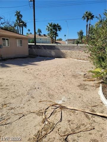 1413 Bryn Mawr Avenue, Las Vegas, NV 89102