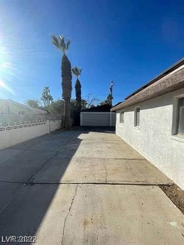 1413 Bryn Mawr Avenue, Las Vegas, NV 89102