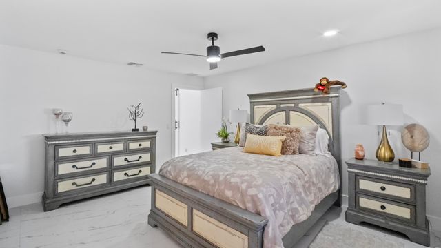 625 W 2ND Street, Riviera Beach, FL 33404