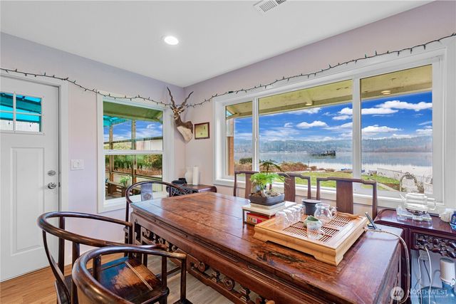 5104 NW Sammamish Road, Issaquah, WA 98027