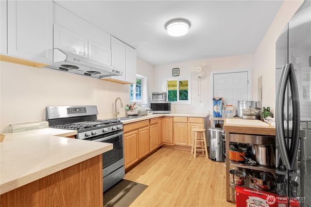 5104 NW Sammamish Road, Issaquah, WA 98027