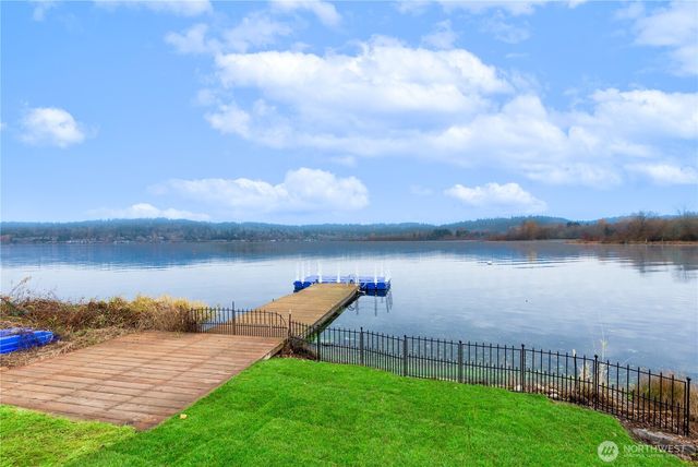 5104 NW Sammamish Road, Issaquah, WA 98027