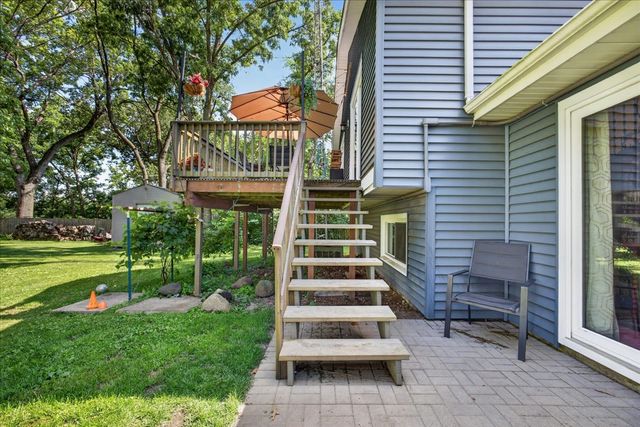 13837 Beaver Drive, Roscoe, IL 61073