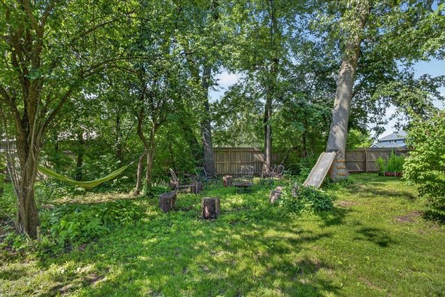 13837 Beaver Drive, Roscoe, IL 61073