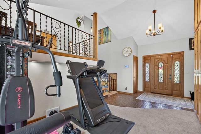 13837 Beaver Drive, Roscoe, IL 61073