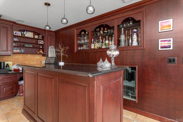3390 Hewlett Avenue, Merrick, NY 11566